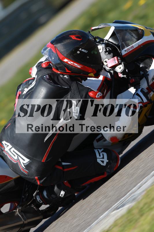 /Archiv-2022/08 17.04.2022 Speer Racing ADR/Gruppe rot/backside